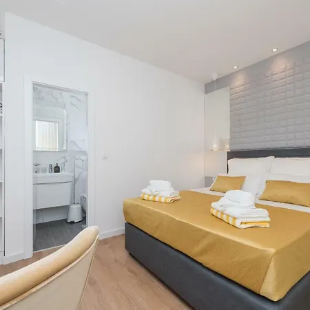 Pensjonat Gallery With Parking 3*