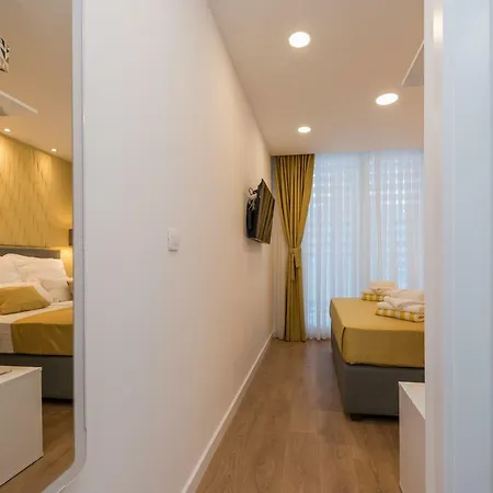 Pensionat Gallery With Parking 3*