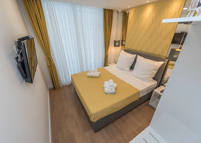 Guest house Gallery With Parking 3*