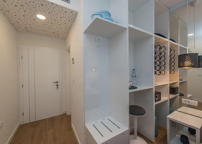 Gallery With Parking Zadar