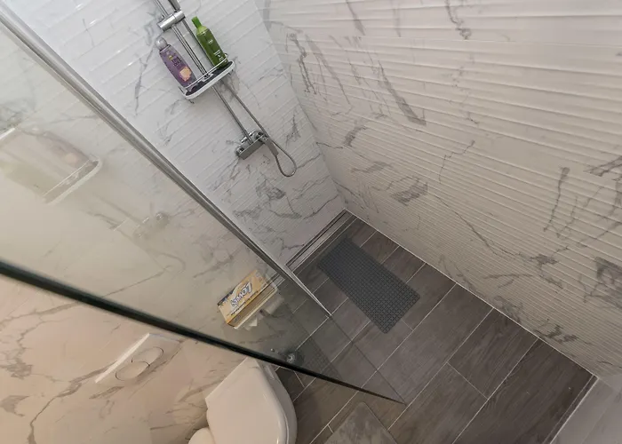 Guest house Gallery With Parking Zadar