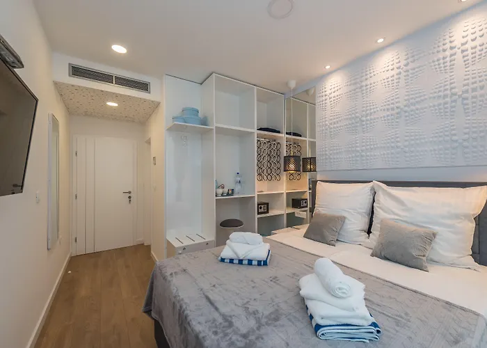 Gallery With Parking Zadar