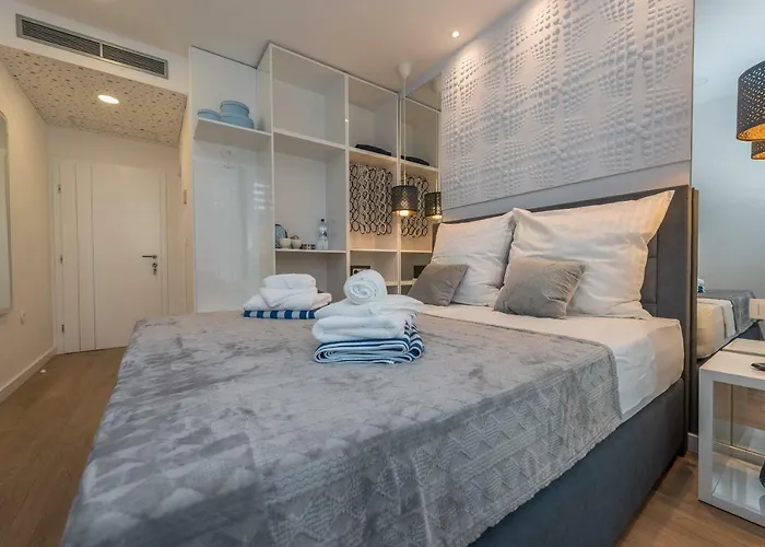 Gallery With Parking Guest house 3*