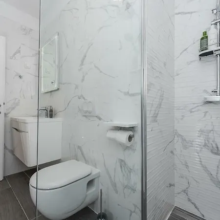 Gallery With Parking Casa de hóspedes Zadar