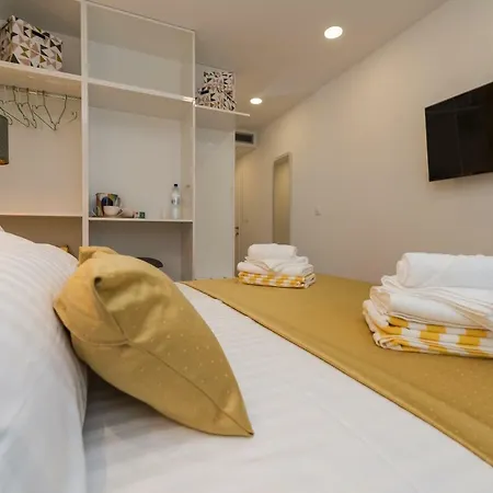 Gallery With Parking Vendégház Zára