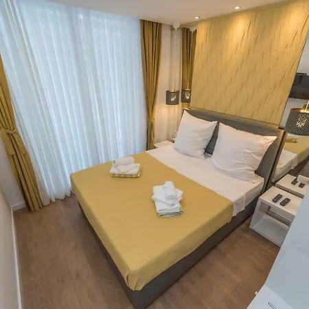 Gallery With Parking 3*