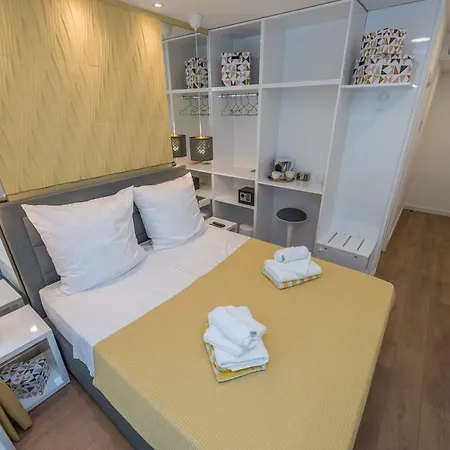 Guest house Gallery With Parking Zadar