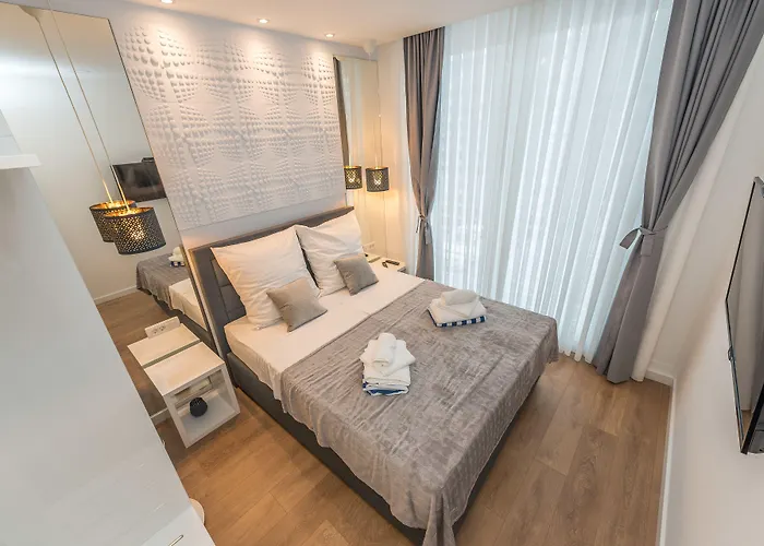 Gallery With Parking 3*