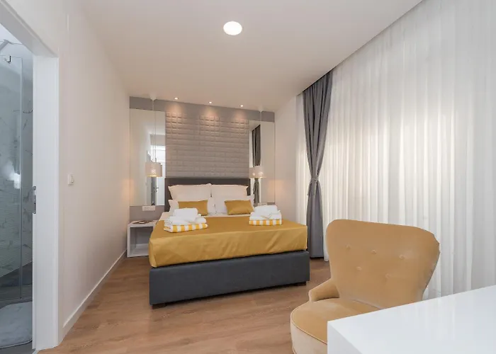 Pensionat Gallery With Parking